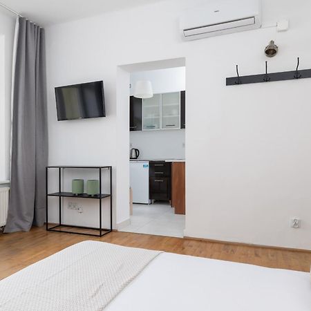 Studio Apartment With Ac - Dluga 65 Krasków Εξωτερικό φωτογραφία