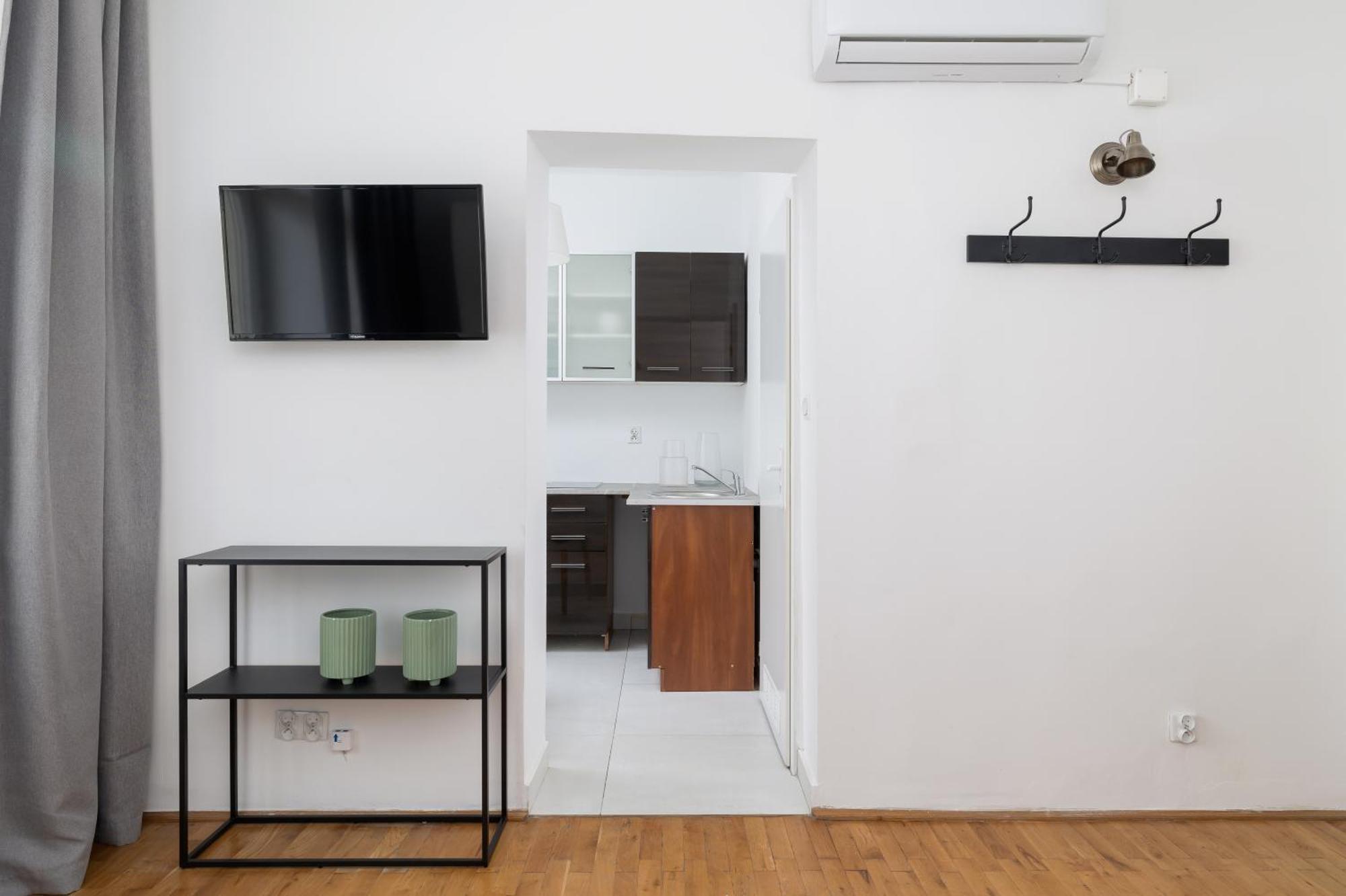 Studio Apartment With Ac - Dluga 65 Krasków Εξωτερικό φωτογραφία